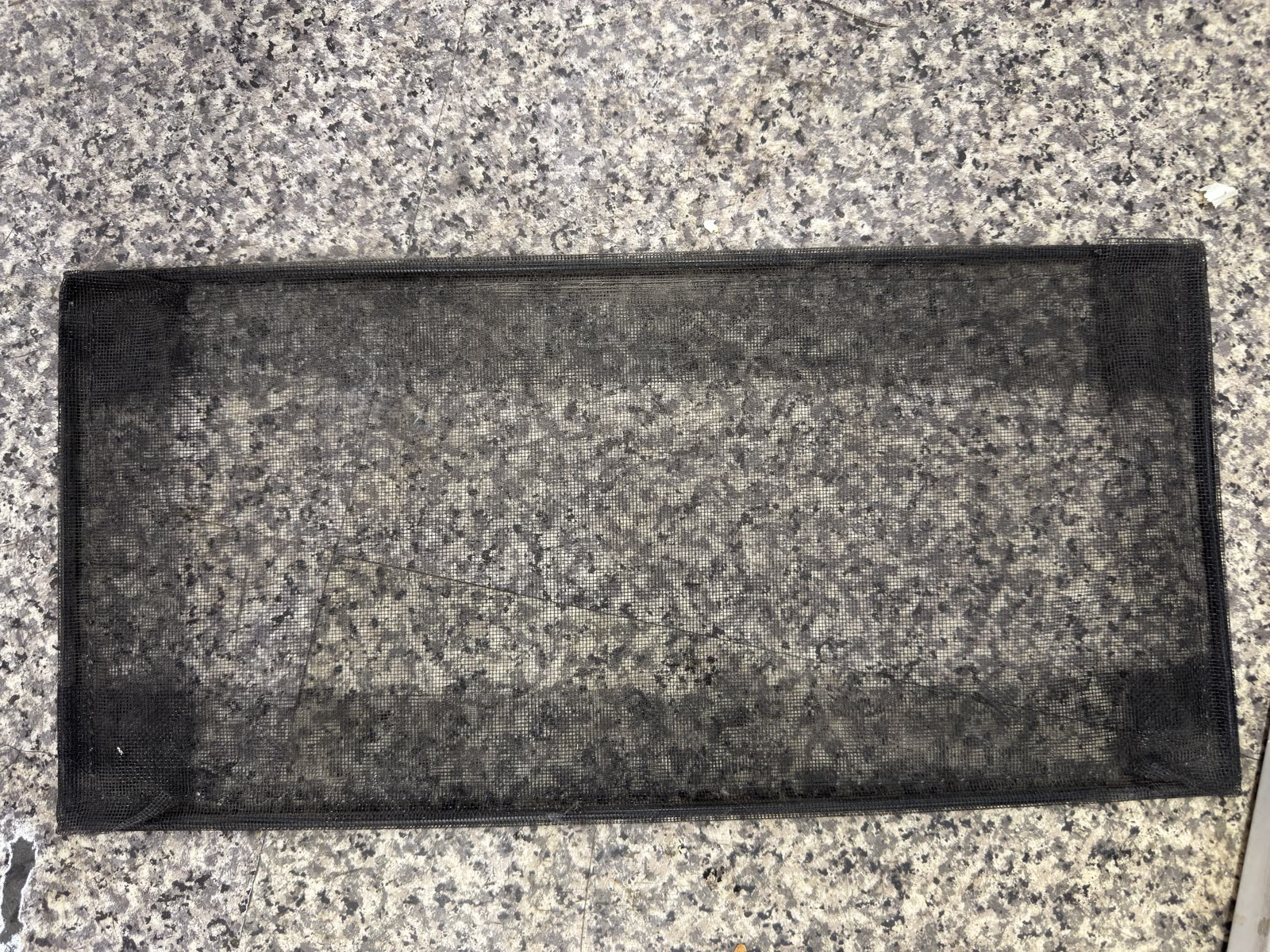 Fan filter — heavy grease cleared after clean